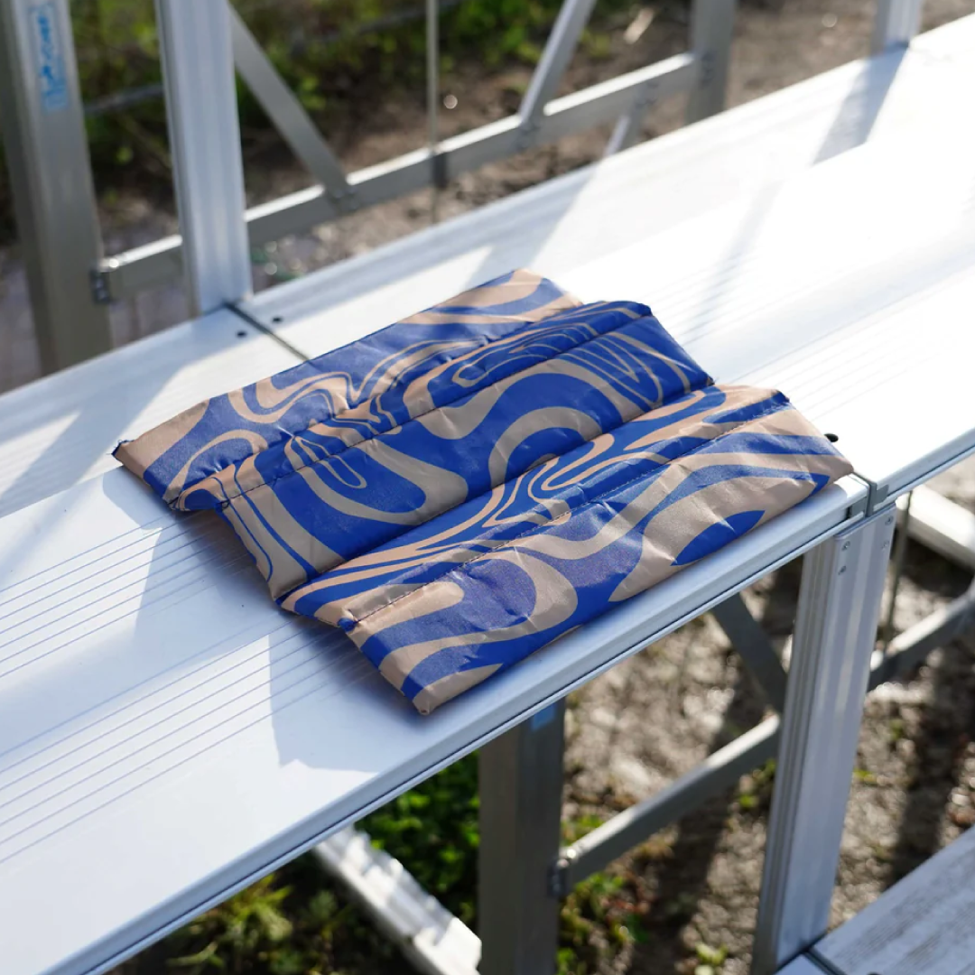 折りたたみクッション – KAMAKURA INTER STORE